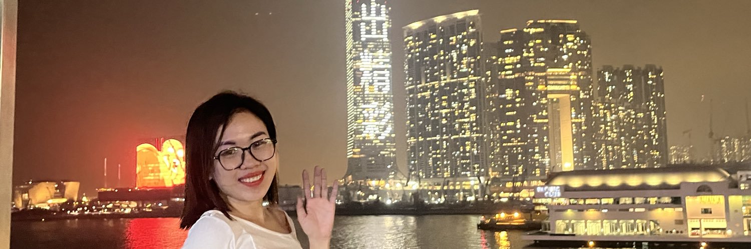 Linh Lam | Vivian's banner