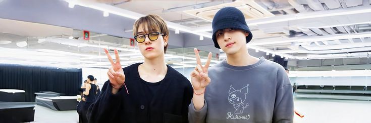 lunar🌙(FOLLBACK YA) || skynani-lyknest au 📌's banner