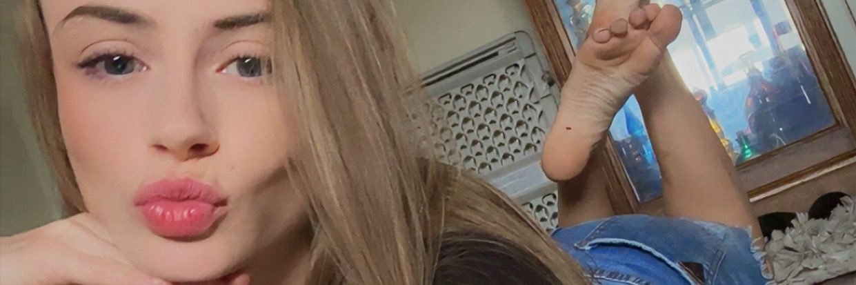 Becky Booktoes's banner