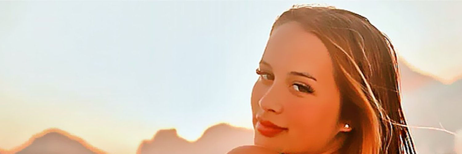 Antonia Valadao Oficial's banner