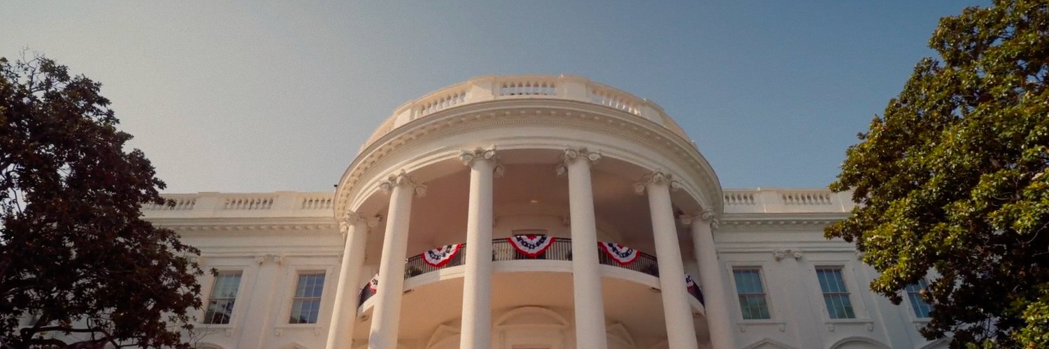White House Press Office's banner