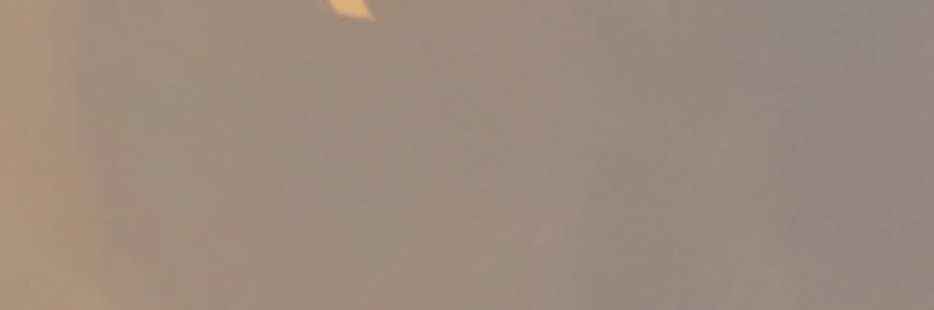 Mia Updates's banner