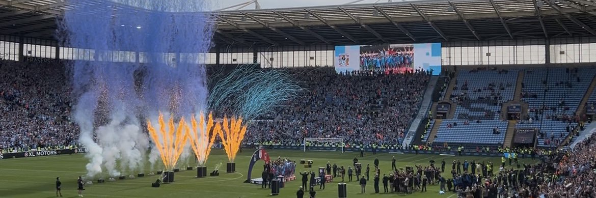 Helen Metcalfe 🩵 ⚽️👩‍⚕️ 🚴 ✝️'s banner