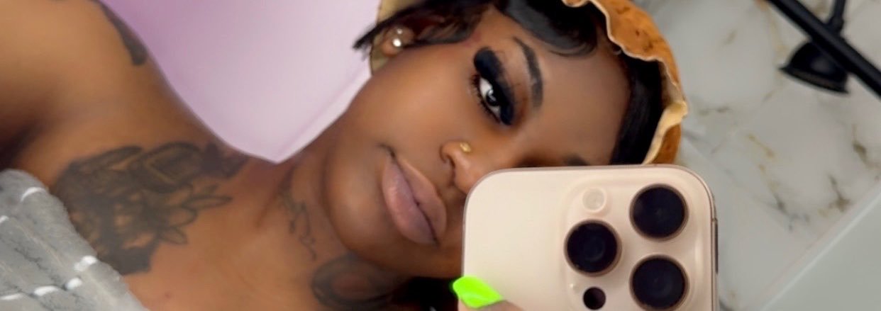 His favorite youngin💦🍒🔞's banner