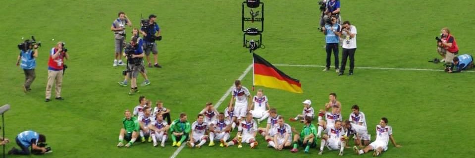 توماس |🇩🇪's banner