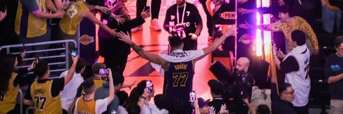 𝙚〽️𝙯𝙯's banner