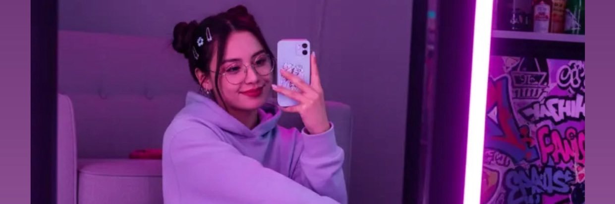 Amber 🇯🇵's banner