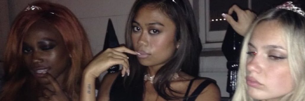 ari is hot & talking's banner