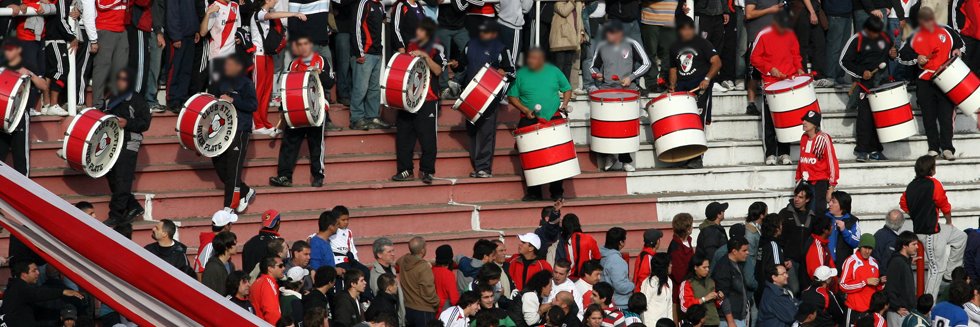 Lealtad's banner