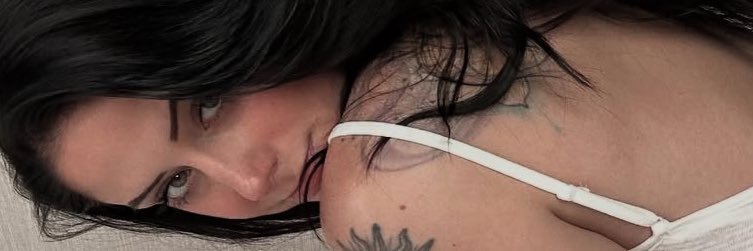 Catarina Secret's banner