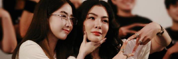 雨荷🇨🇳's banner