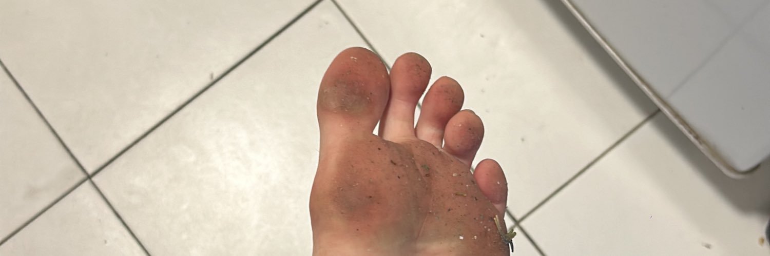 rachel 🦶🏼's banner