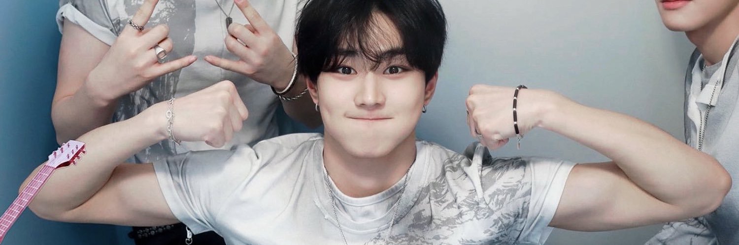 livs 𝜗𝜚 VIU O ENHA's banner