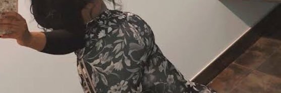 Queen 👸 👑 💜's banner