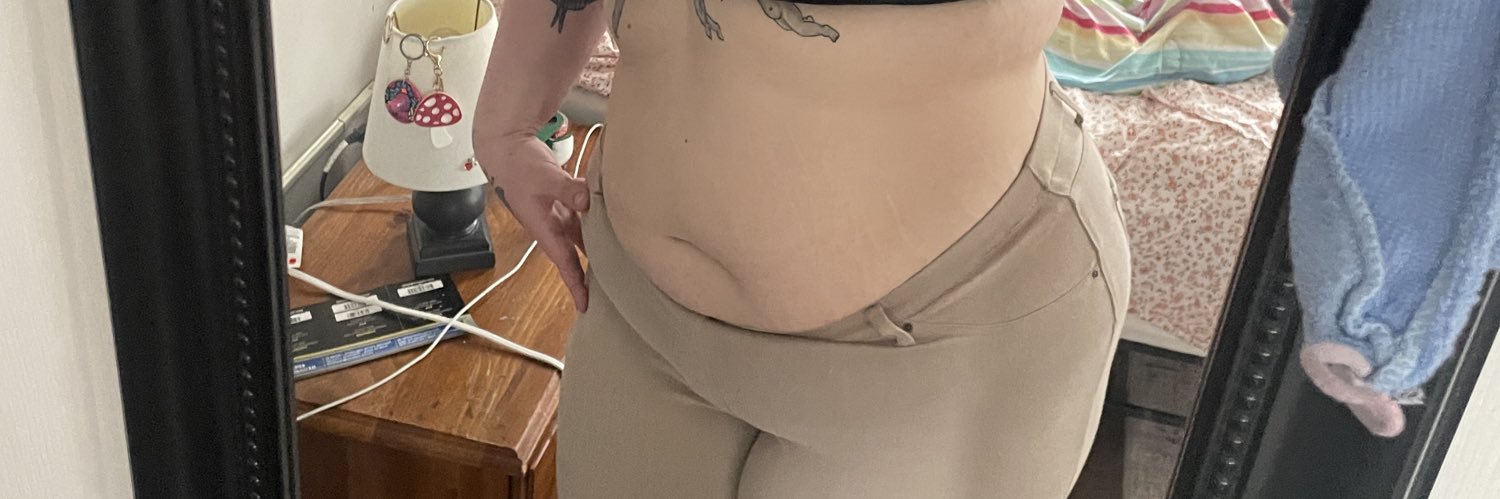 thickkshroomss302's banner
