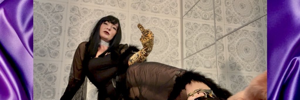 Goddess𝓖𝓻𝓪𝓬𝓮's banner