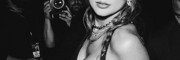 ⋆'s banner