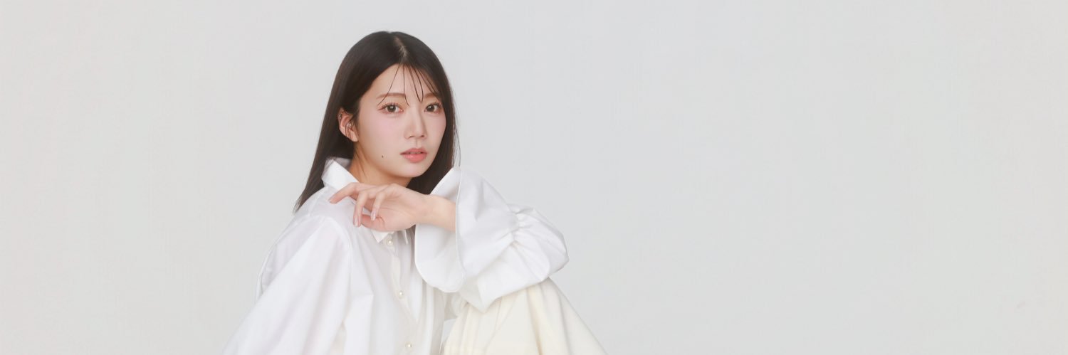高本彩花 Ayaka Takamoto's banner