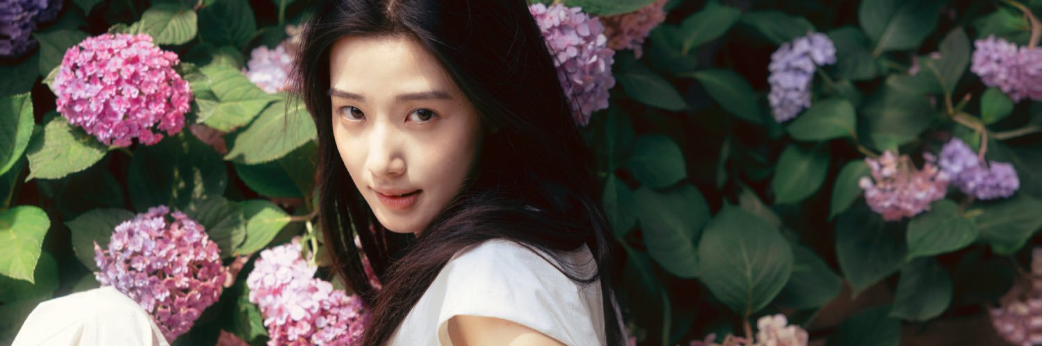 for lu yuxiao's banner