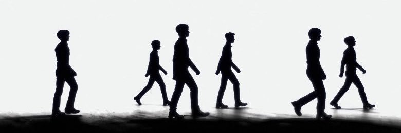 ಇ's banner