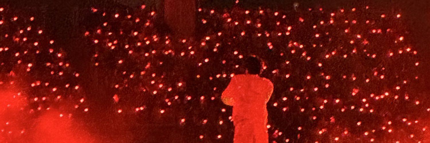 me's banner