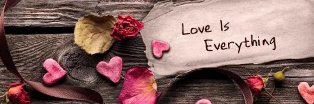 Amber Russell🌸's banner