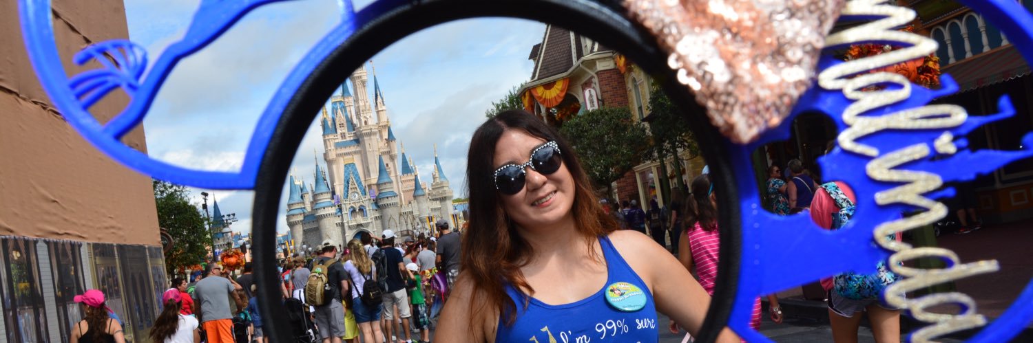 Malinda 🏰 Disney Swiftie 🧜‍♀️🍹🌐❤️‍🔥's banner