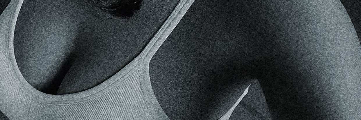AJ🦋's banner