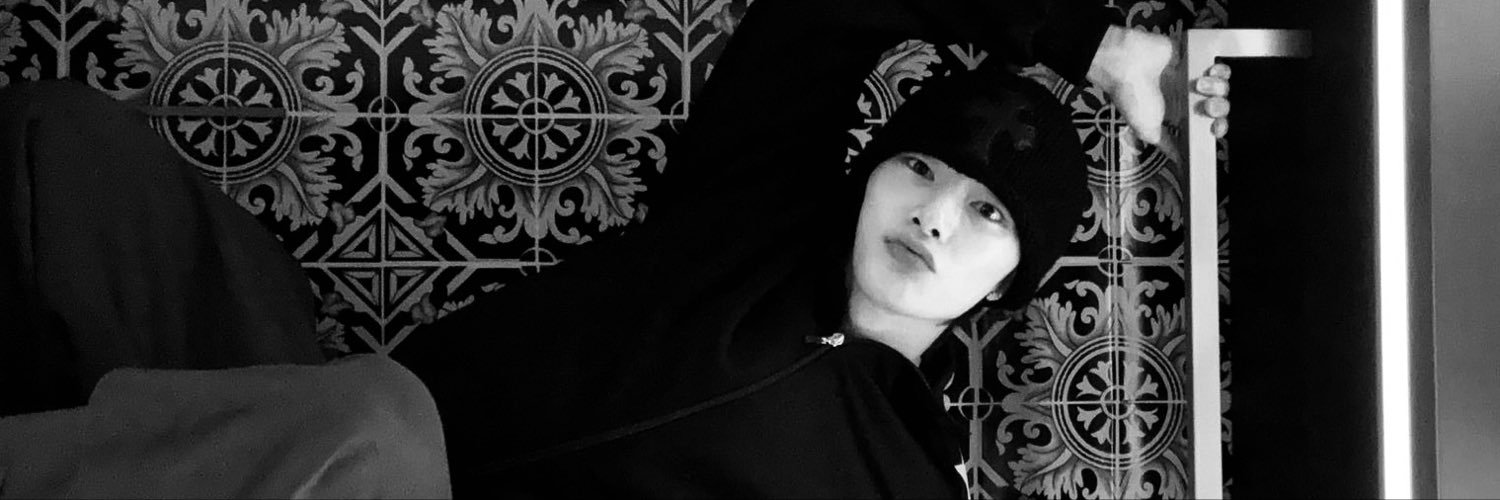 elly & that | vai ver o skz's banner