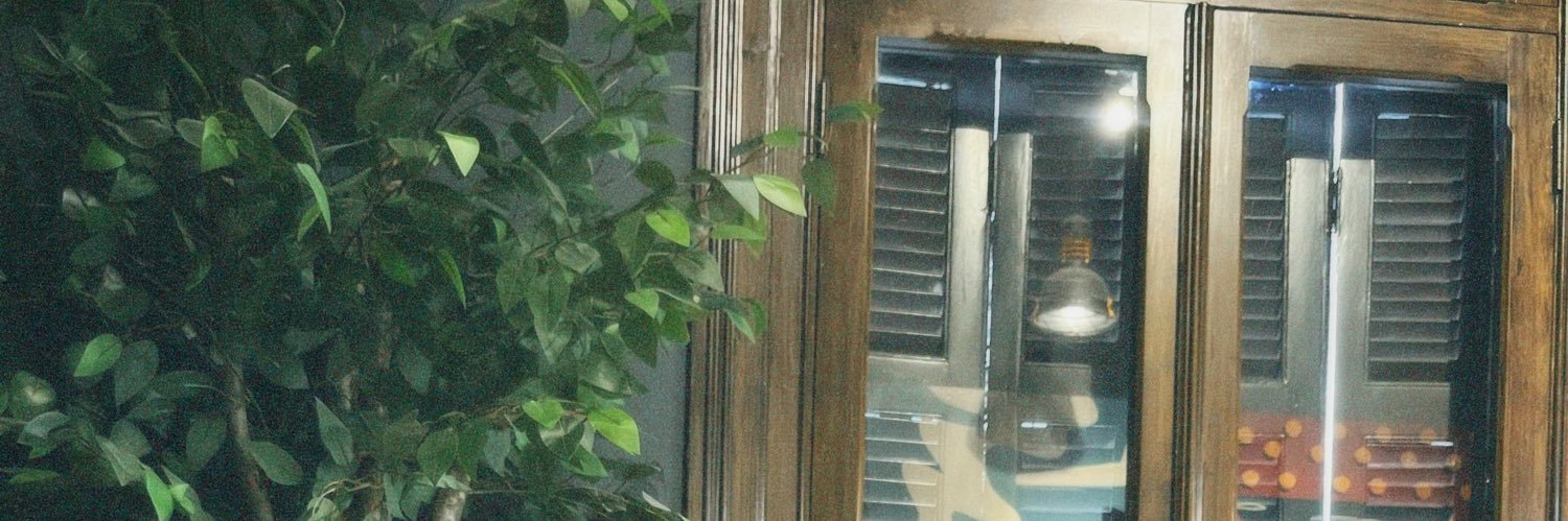 crop's banner
