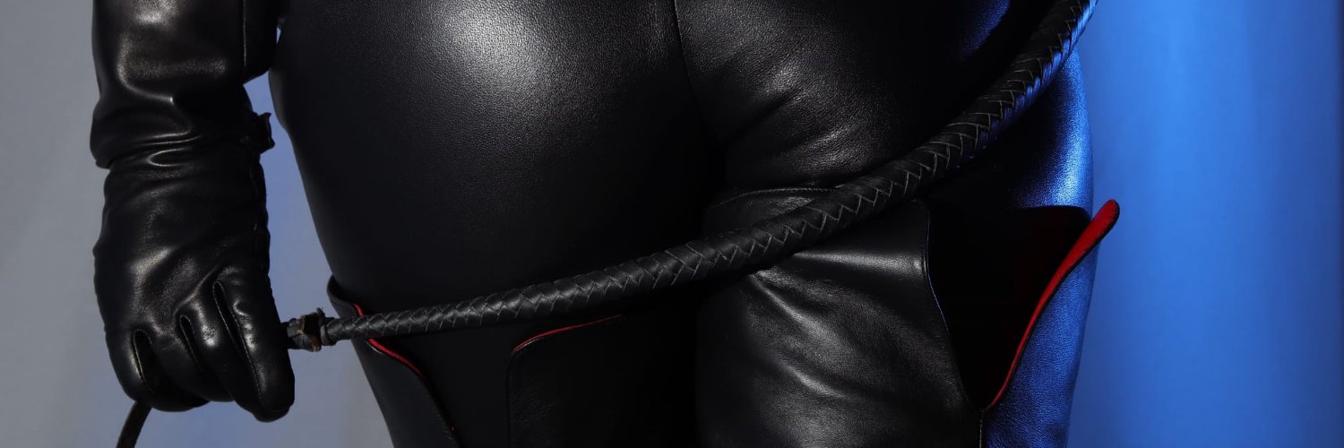 DarcyBizarre's banner