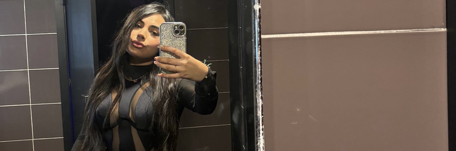 Muñequita 👑's banner