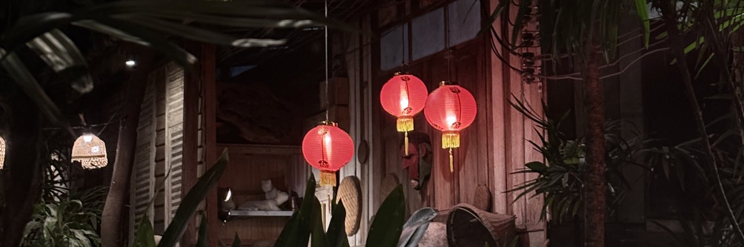👩🏻‍🦱's banner