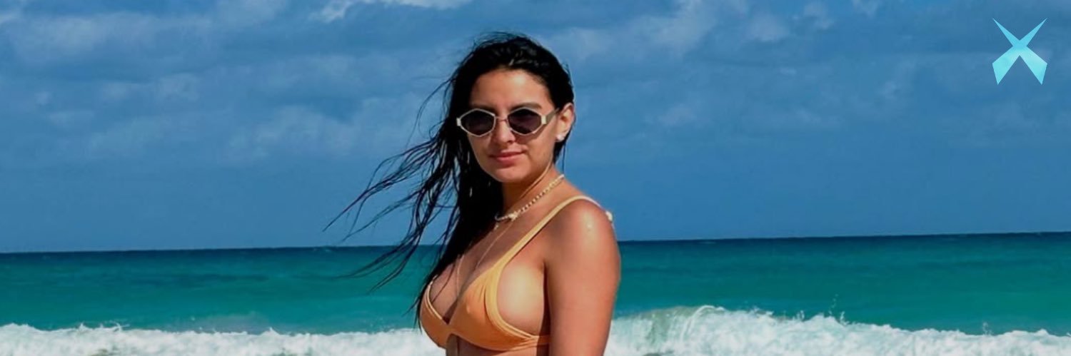Viviana Sanchez 🌻's banner