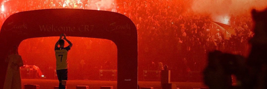 ٱᒧﻌ᎗آᒧםۑ آنۨــȋ 💛💙's banner