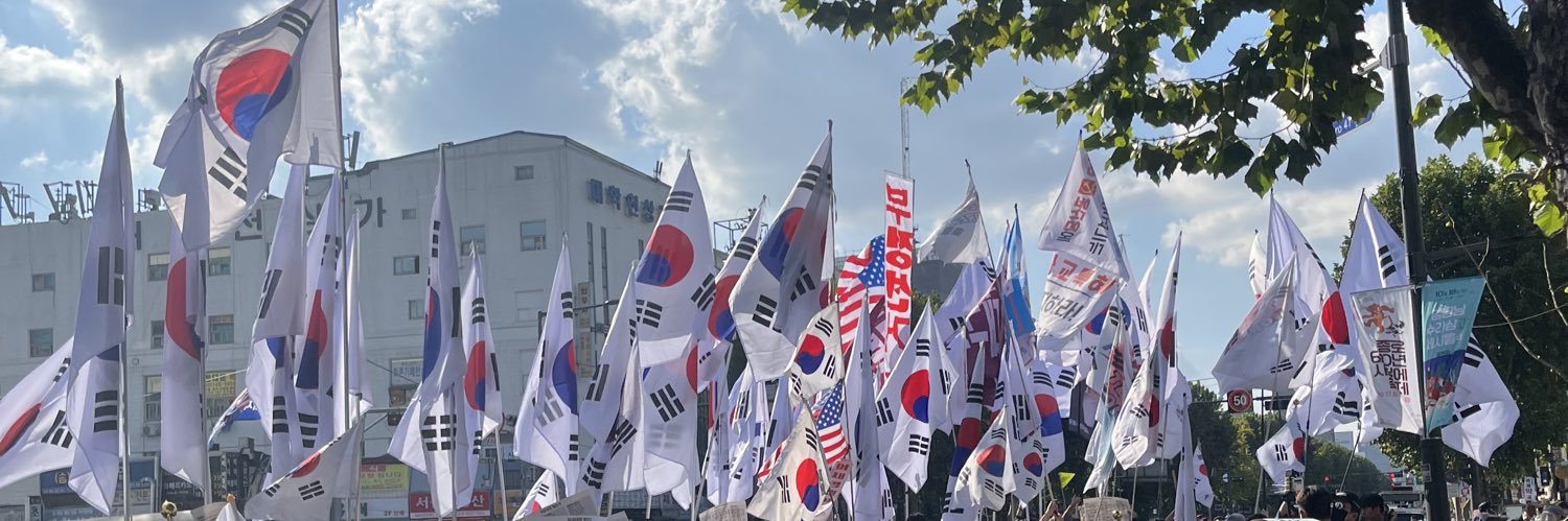 여니🇰🇷🇺🇸A-WEB's banner