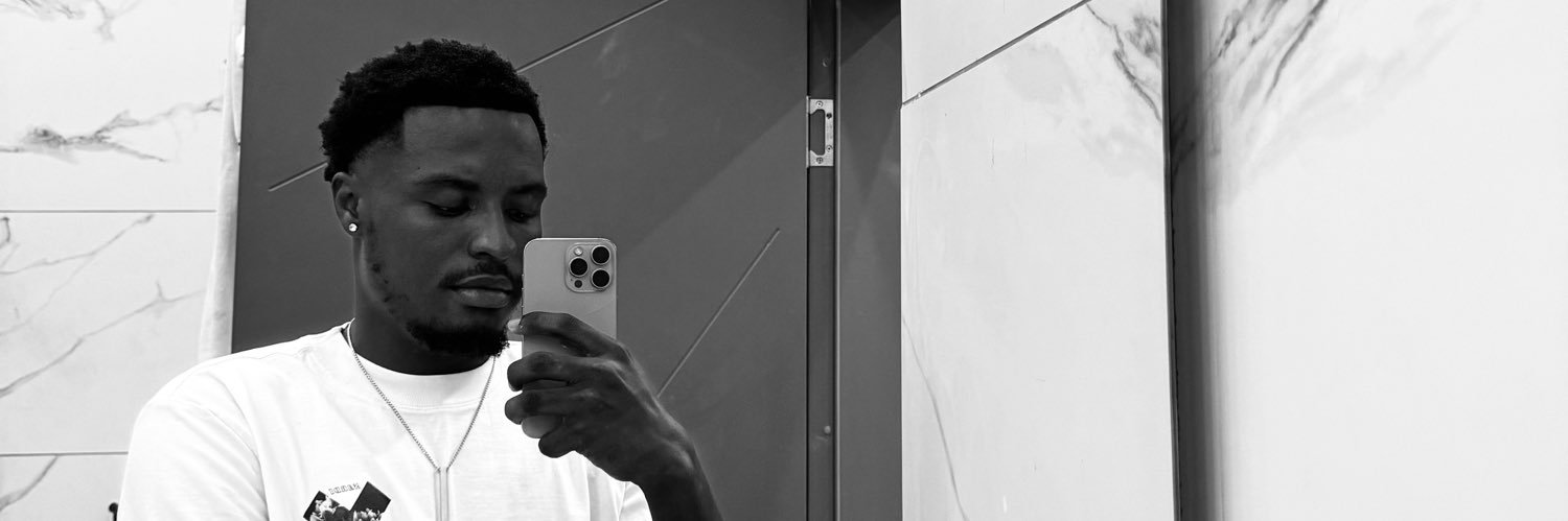 Blackk_Stiches 🕸️'s banner