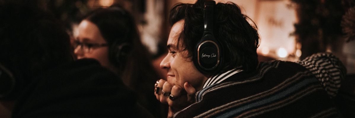 c | HARRY WEEK's banner