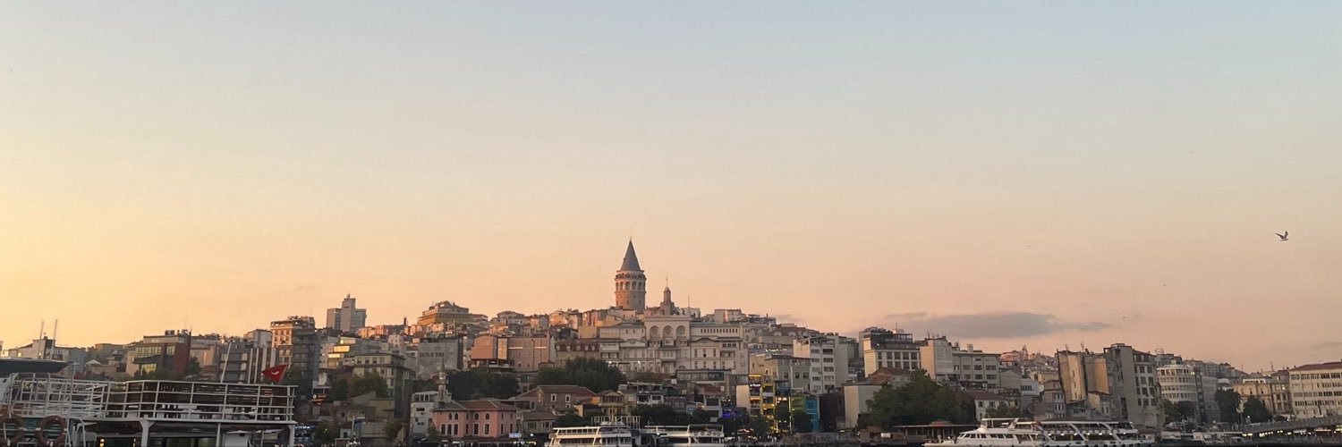 gül ayşe 🌊's banner