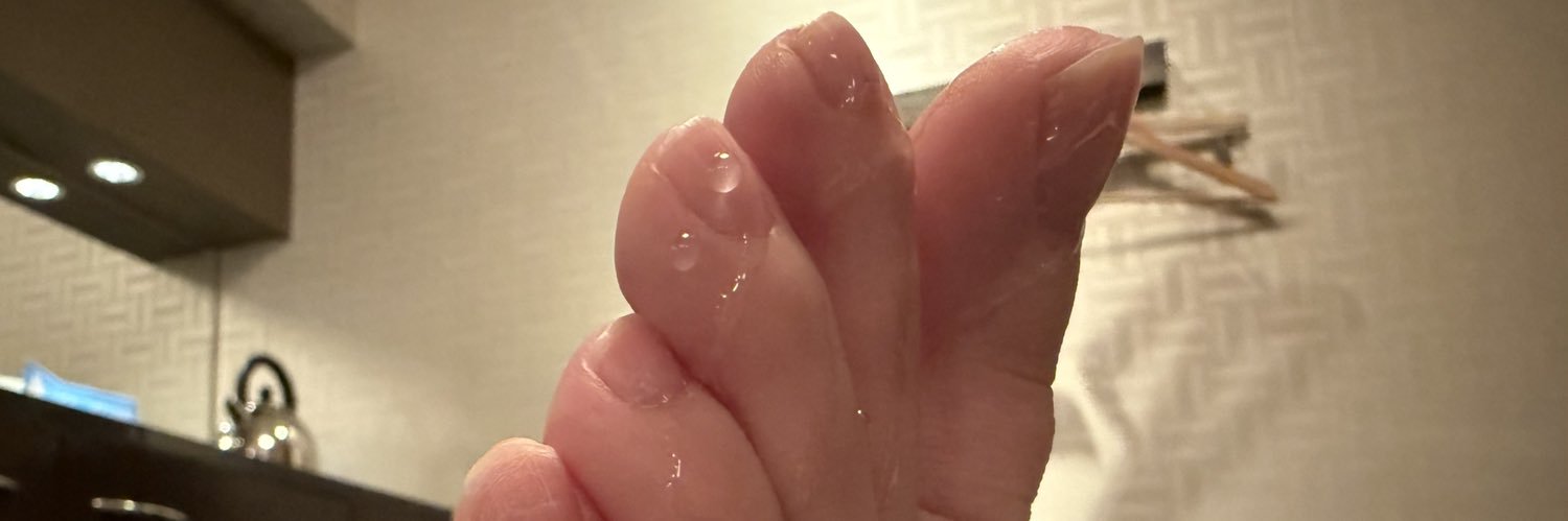 足裏 足指🦶🏻事務員あや's banner