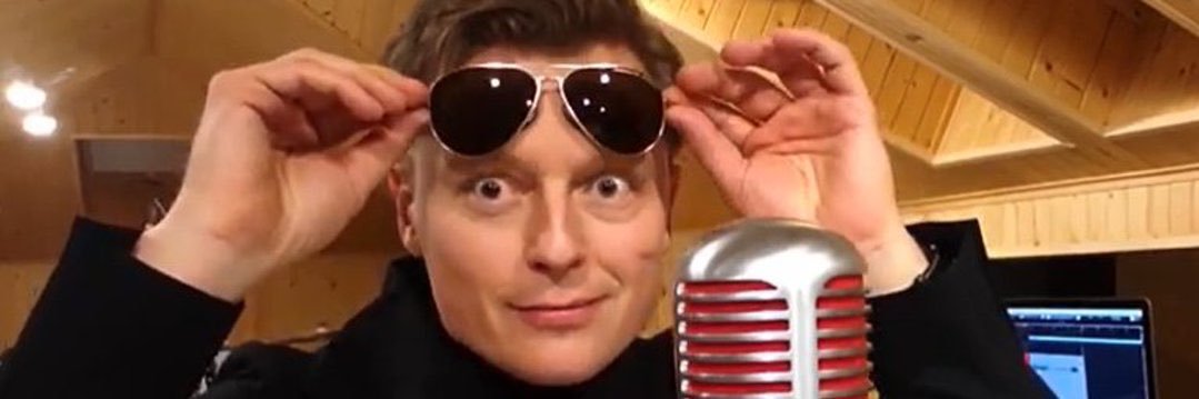 Sasha 🕶's banner