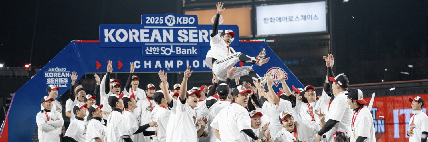 아몬e🏆's banner
