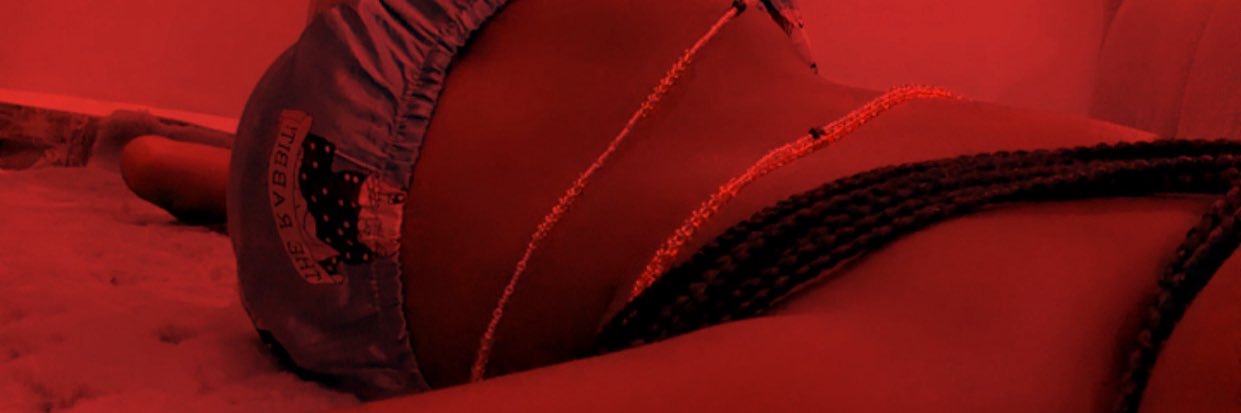 Juicygal✨👣's banner