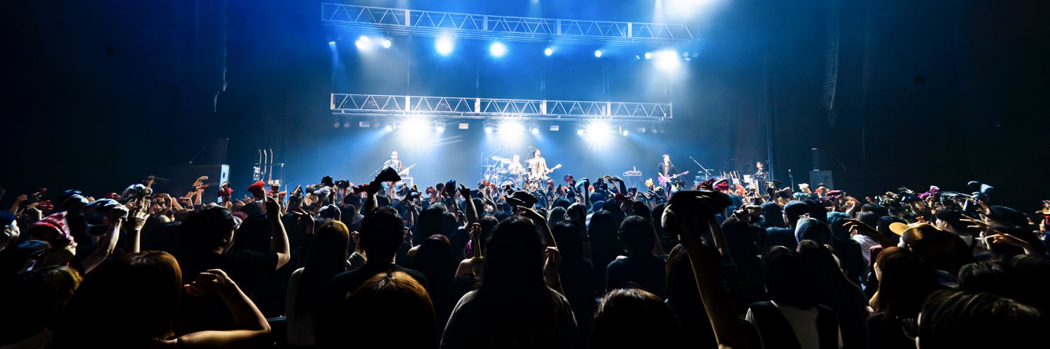 AKi OFFICIAL's banner