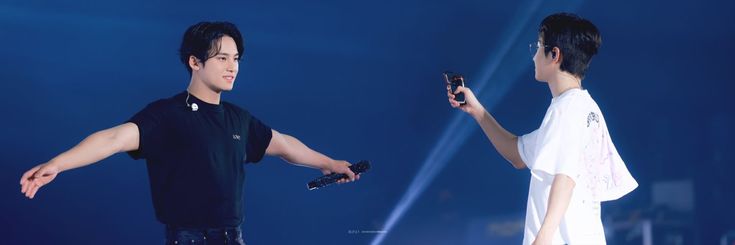 hourlyminwon 💚💜's banner