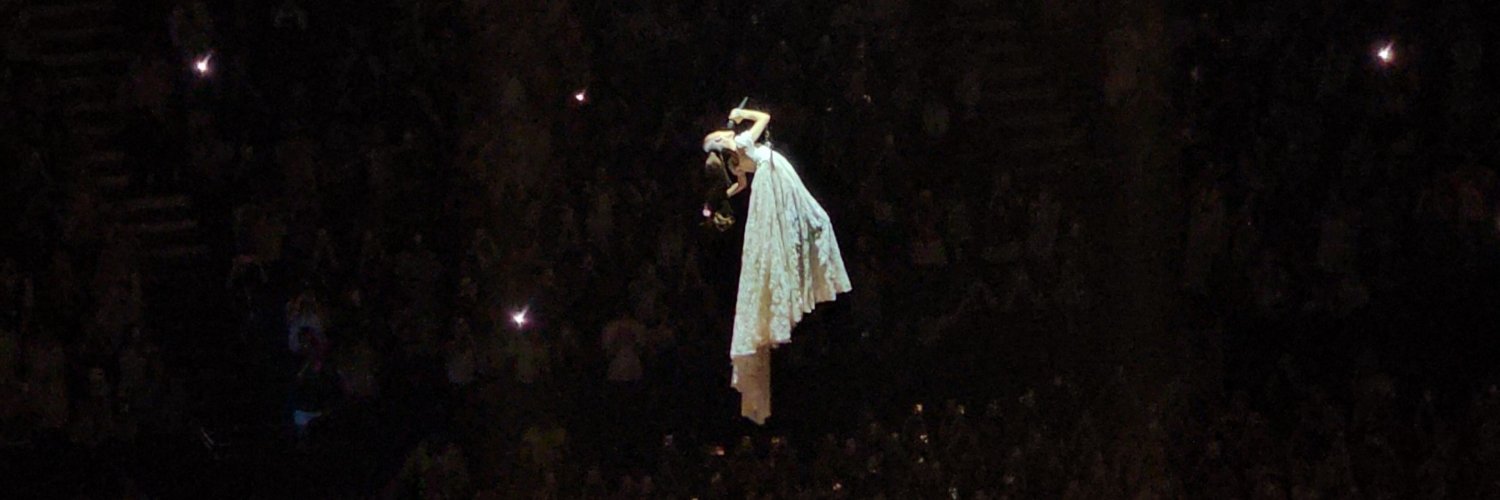 𝓚𝓿𝓷𝓽𝓻𝓲𝓪𝓱 𝓒𝓪𝓻𝓮𝔂🦋ꕤ IS MOURNING ARIANA's banner