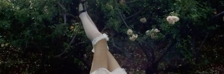 Belle🌸's banner