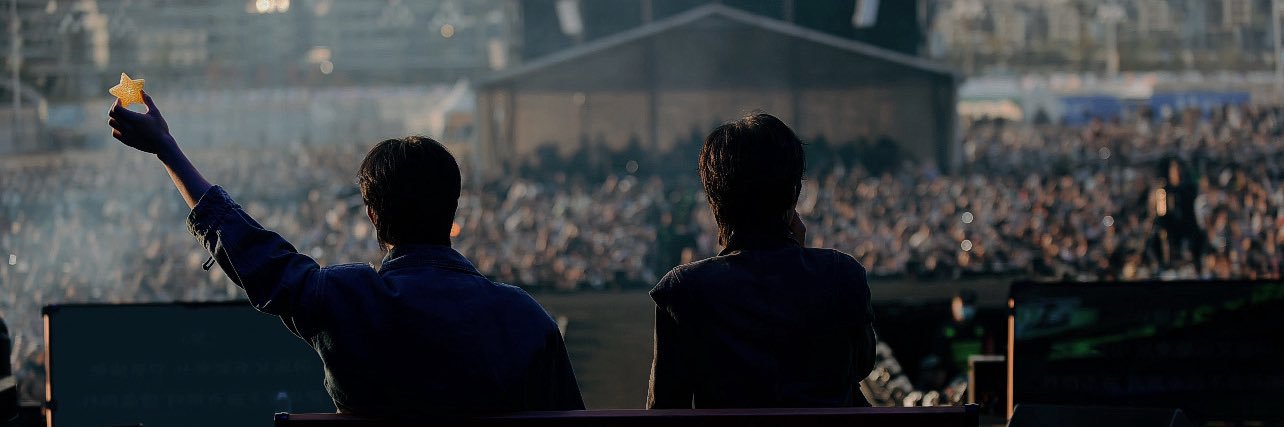 N's banner