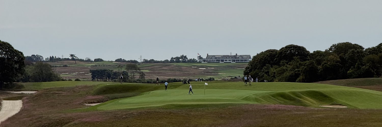 Brandt “The Golden Doodle” Snedeker's banner