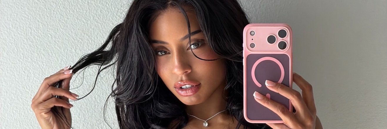Qimmah Russo's banner